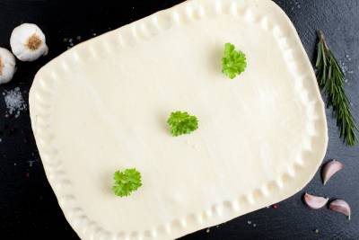 Large Steak Pie