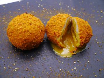 Chicken Curry Bomb - chicken in breadcrumbs with curry sauce centre